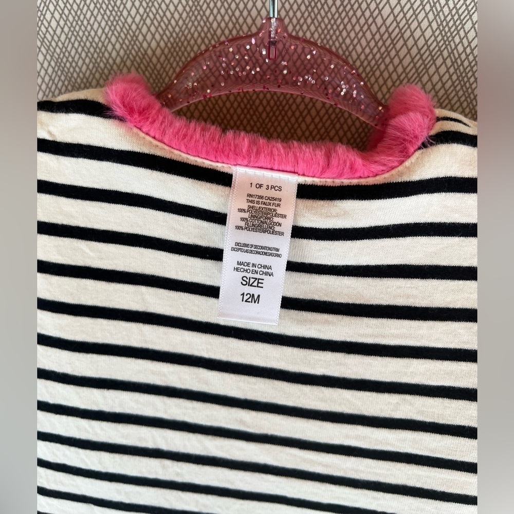 Girls reversible pink faux Vest w/bow (Size 12m) - Picture 5 of 7